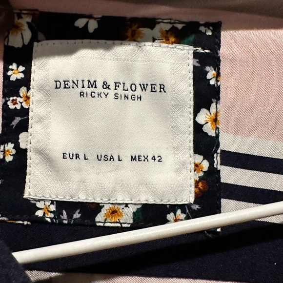 Men’s button down - Picture 2 of 2